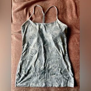 Lululemon women’s workout top with built in bra